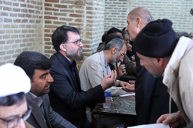 یک هزار و ۵۴۱ مورد ملاقات مردمی و برپایی ۵۳ میز خدمت توسط مسئولان قضایی استان در ۹۰ روز  انجام شد