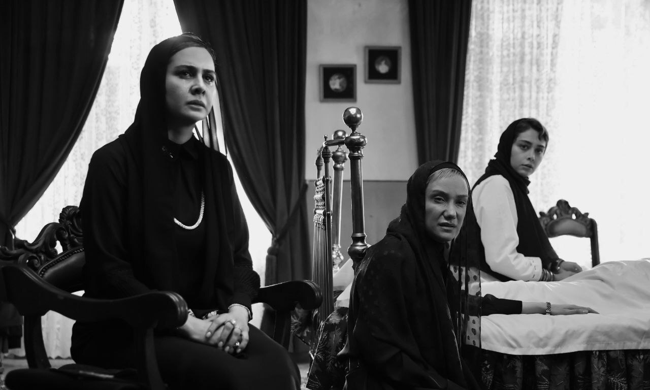 «دانهی سیاه» به جشنواره کرالای هند راه یافت/ رونمایی از پوستر و عکسهای فیلم «دانهی سیاه» به جشنواره کرالای هند راه یافت/ رونمایی از پوستر و عکسهای فیلم