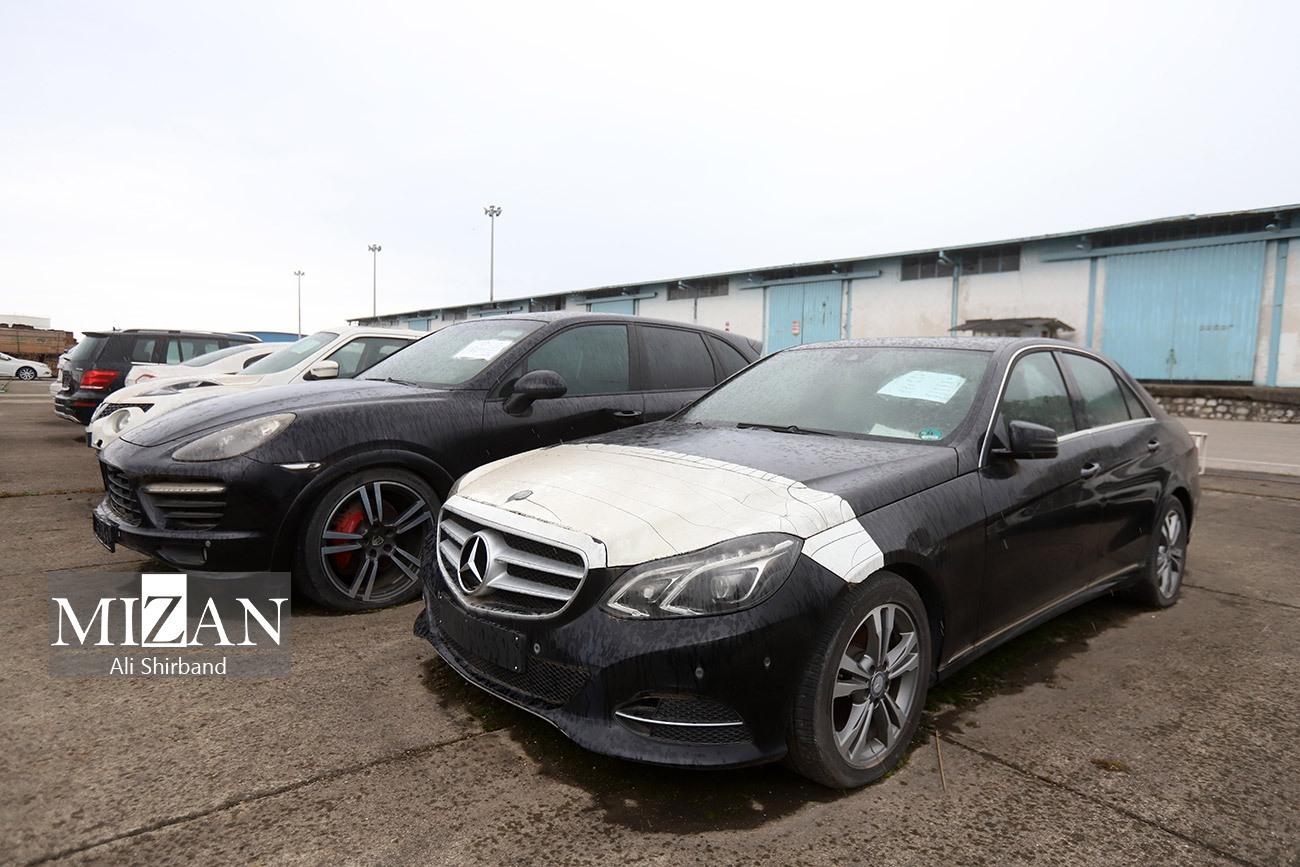 جدیت و اهتمام قوه قضاییه پیرامون تعیین تکلیف کالا‌ها و وسایل نقلیه توقیف‌شده در پارکینگ‌ها/۸۰ درصد اموال رسوبی در انبار‌های اموال تملیکی و گمرکات استان مرکزی تخلیه شد/ صدور دستور فروش حدود ۸ هزار موتور سیکلت و خودرو/ ۱۰۰ درصد اراضی ملی تثبیت و حدنگاری شد