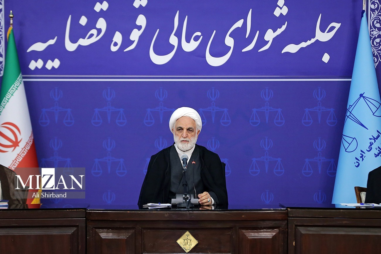 جدیت و اهتمام قوه قضاییه پیرامون تعیین تکلیف کالا‌ها و وسایل نقلیه توقیف‌شده در پارکینگ‌ها/۸۰ درصد اموال رسوبی در انبار‌های اموال تملیکی و گمرکات استان مرکزی تخلیه شد/ صدور دستور فروش حدود ۸ هزار موتور سیکلت و خودرو/ ۱۰۰ درصد اراضی ملی تثبیت و حدنگاری شد