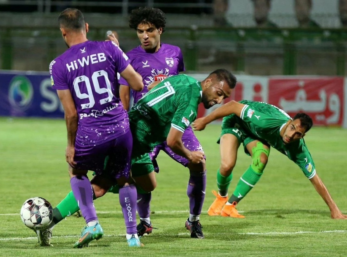 کربکندی: تعطیلی لیگ به خاطر بی‌برنامگی است/ نباید دلخوش به ۴ لژیونر در تیم ملی باشیم