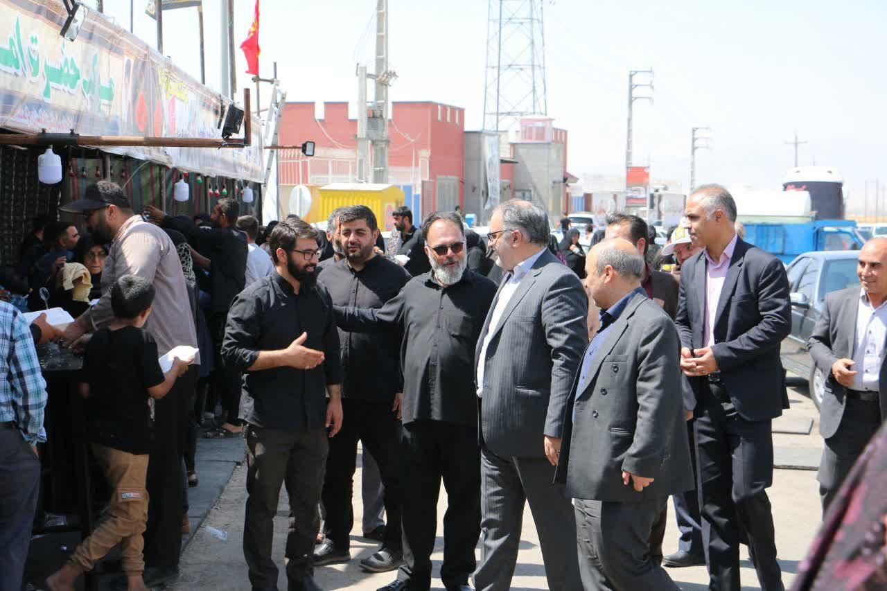 بازدید میدانی رئیس کل دادگستری استان از خدماترسانی مواکب به زوار اربعین حسینی (ع) بازدید میدانی رئیس کل دادگستری استان از خدماترسانی مواکب به زوار اربعین حسینی (ع)