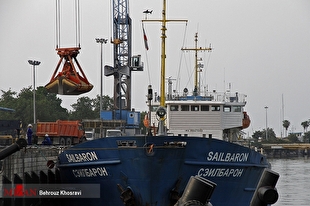 رشد ۴۶ درصدی عملیات تخلیه و بارگیری کالا در بندرامیرآباد از ابتدای امسال 