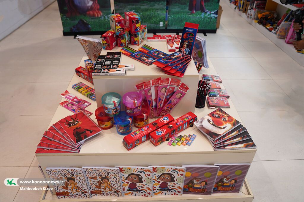 رونمایی از نوشت‌افزار‌های پویانمایی سینمایی «بچه زرنگ»