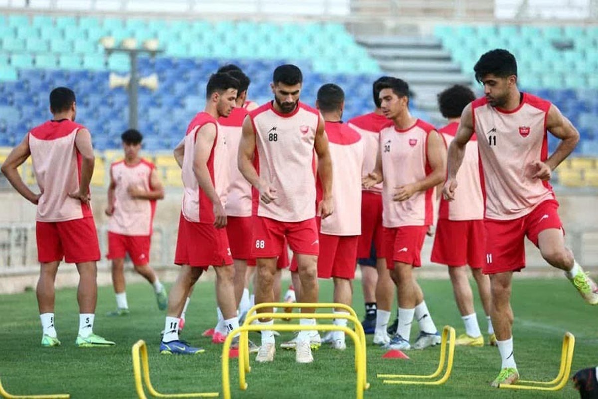 بازگشت هنانوف و تمرین ویژه سرخپوشان