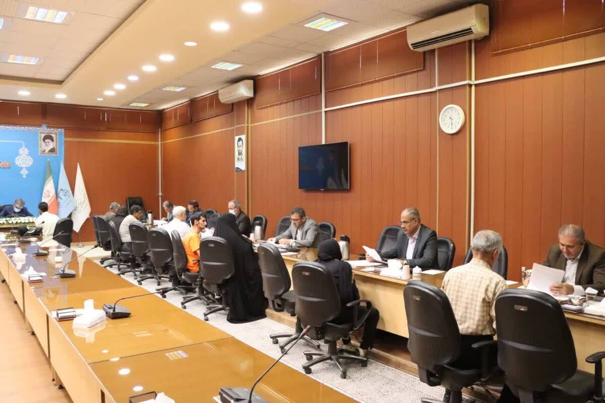 رئیس کل دادگستری آذربایجان غربی با بیش از ۱۵۰ نفر مراجعین قضایی دیدار کرد