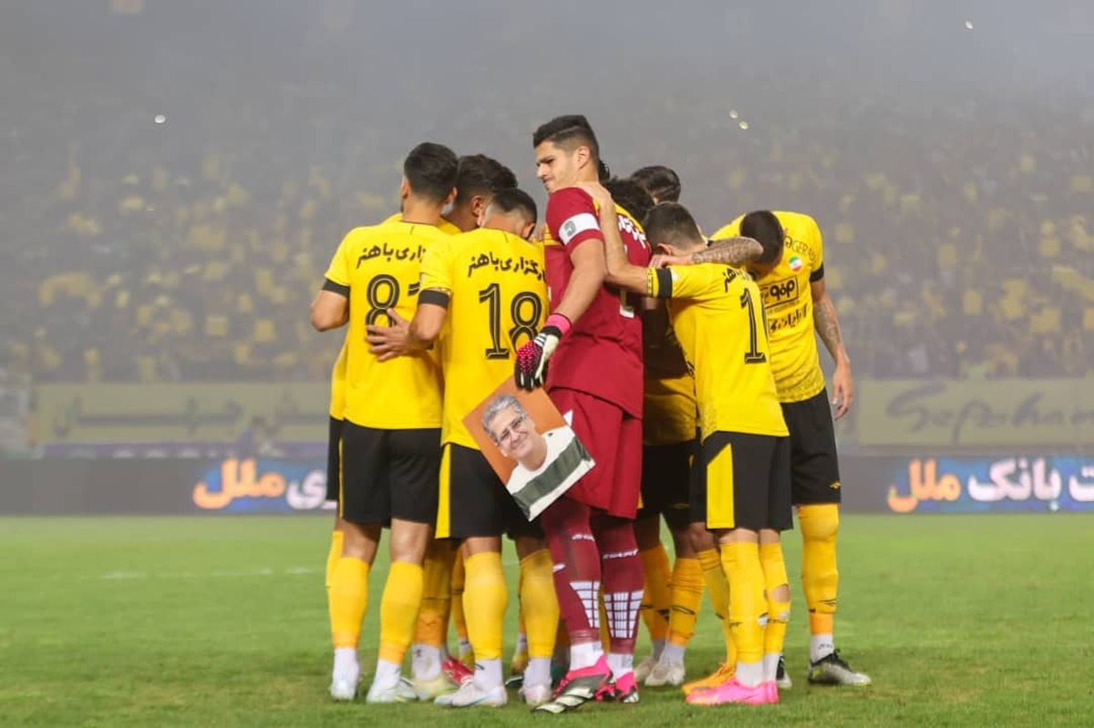 واکنش باشگاه سپاهان به قرارداد ۱۷ میلیاردی کارگزار یک بازیکن: اشتباه تایپی بود!