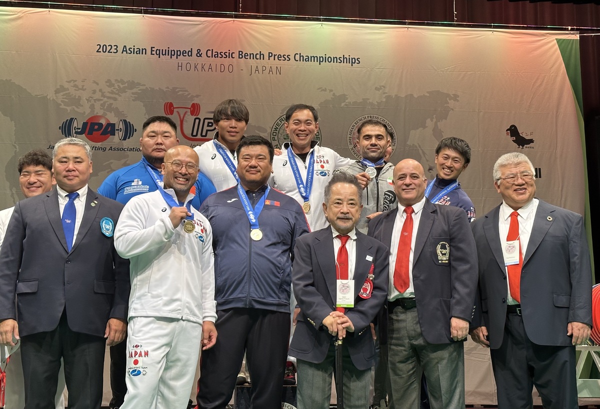 پرس سینه قهرمانى آسیا| کسب اولین مدال ایران توسط محمد پرورده