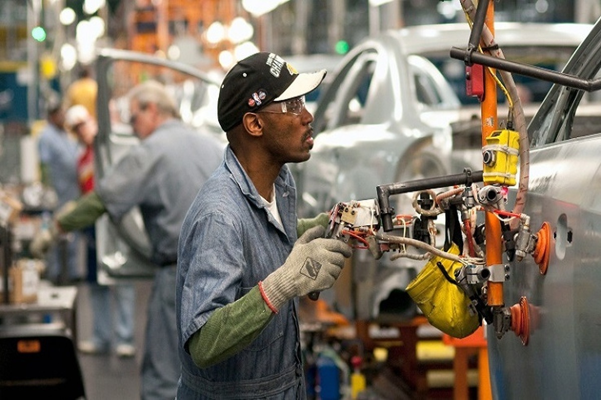 اعتصاب کارگران صنعت خودروسازی آمریکا
