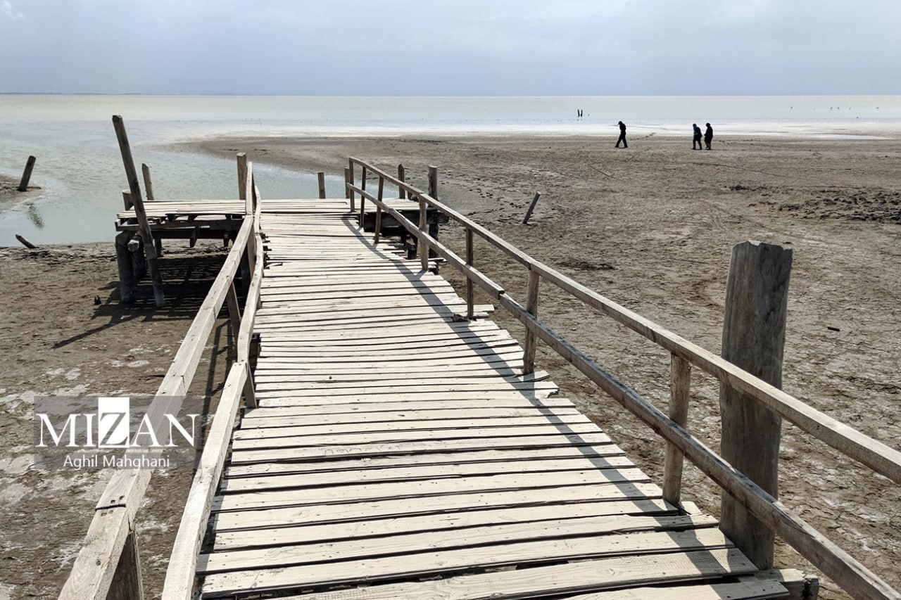 ادامه تور‌های نظارتی قوه قضاییه برای اهالی رسانه/ بازدید میدانی خبرنگاران ۲۰ رسانه از جزیره آشوراده و روستای زیارت گرگان