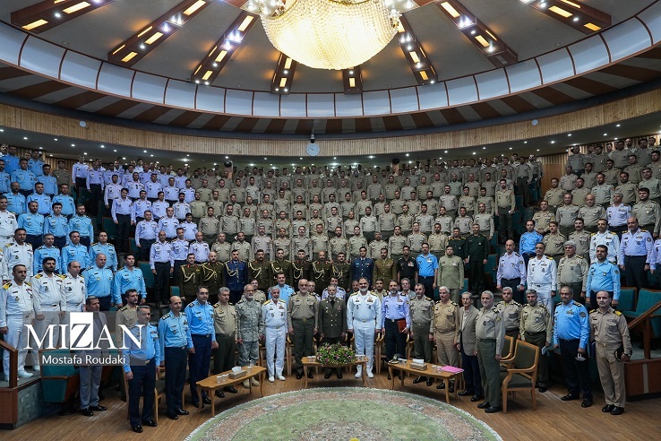 سرلشکر موسوی: بیانیه‌ گام دوم انقلاب مسیر تشکيل تمدن نوین اسلامی را روشن می‌کند/ فرصت‌های موجود بیشتر از تهدیدات است