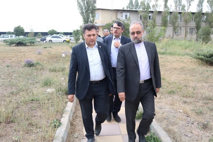 دادستان اردبیل از انبار‌های گمرک بازدید کرد