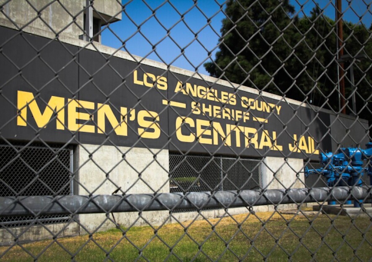 بررسی وضعیت زندانیان در زندان‌های آمریکا؛ مرگ ۳۵ نفر در زندان‌های لس‌آنجلس از ابتدای ۲۰۲۳