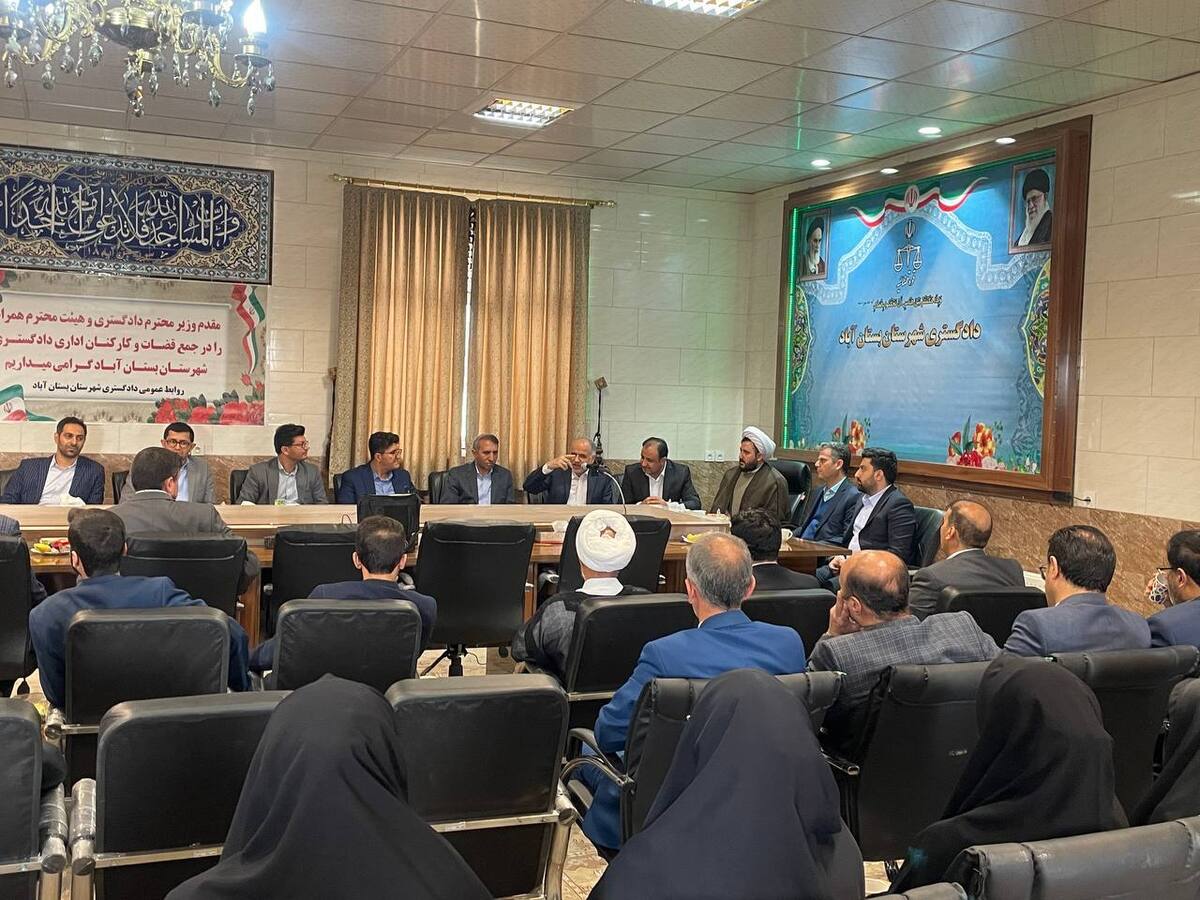 وزیر دادگستری: مشکل آب شهرستان بستان‌آباد را پیگیری و حل می‌کنیم