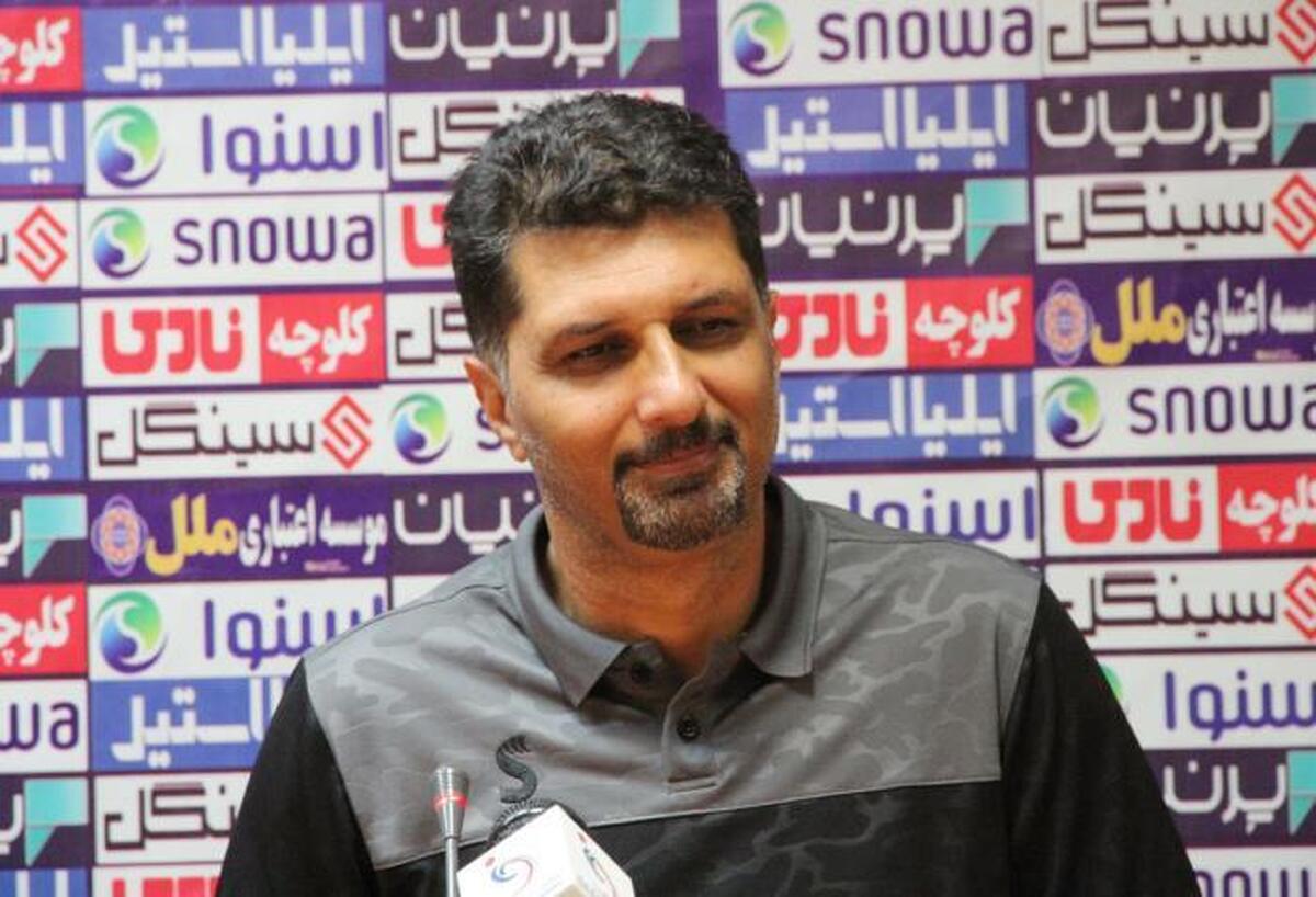 حسینی: وقتی گل مفت بخورید در دام حریف می‌افتید/ مقابل تراکتور بد فوتبال بازی نکردیم