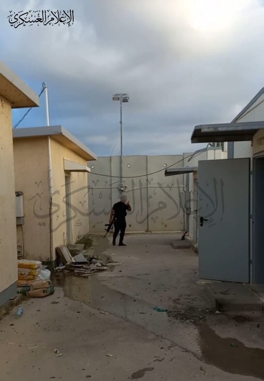 حملات بیسابقه نیروهای مقاومت فلسطین علیه رژیم صهیونیستی/نفوذ به اراضی اشغالی از هوا، زمین و دریا/ هلاکت و اسارت چند صهیونیست حملات بیسابقه نیروهای مقاومت فلسطین علیه رژیم صهیونیستی/نفوذ به اراضی اشغالی از هوا، زمین و دریا/ هلاکت و اسارت چند صهیونیست