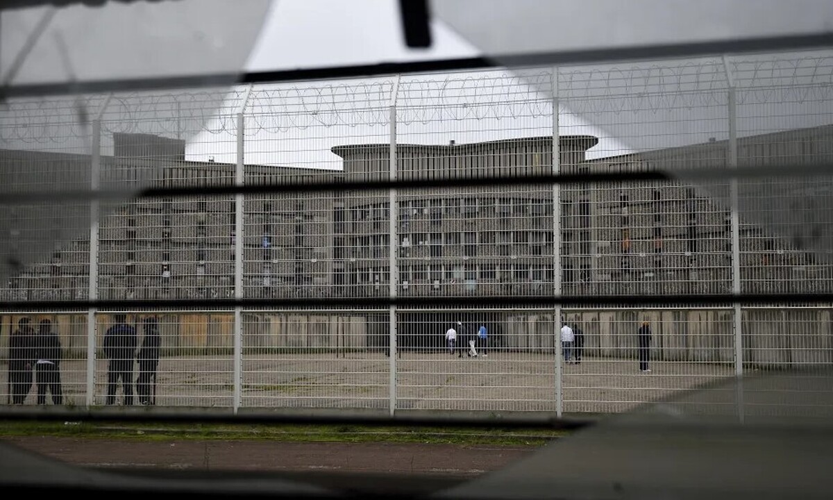 بحران در زندان‌های فرانسه؛ ازدحام در سلول‌های مرگ