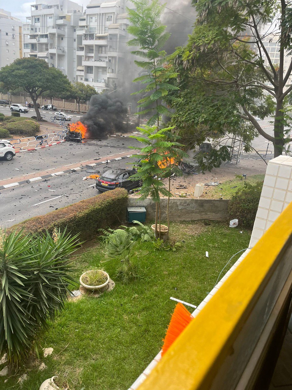 هلاکت بیش از هزار صهیونیست/ ادامه بمباران مناطق مسکونی نوار غزه/ القسام فرودگاه بن‌گوریون را هدف قرار داد