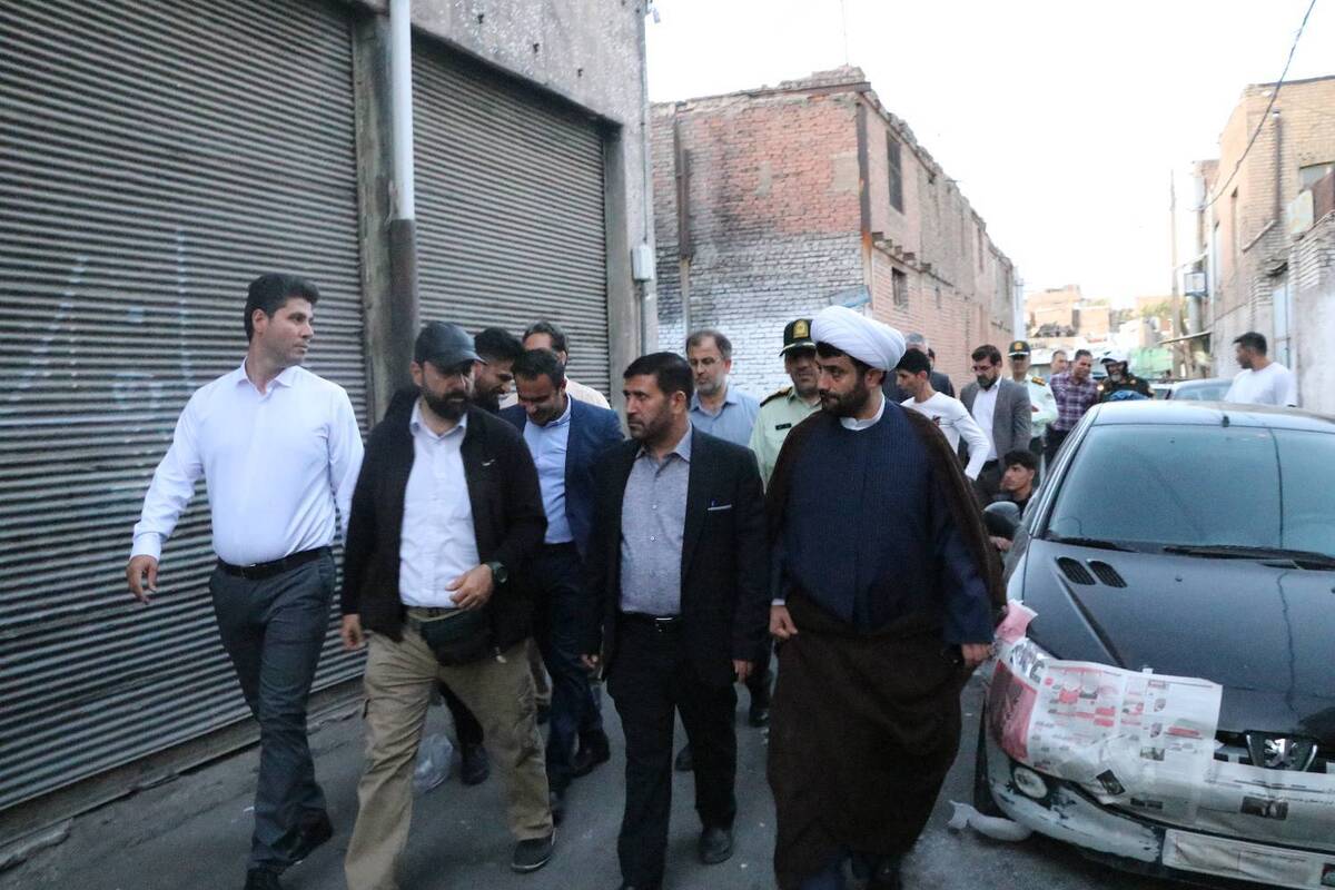 بازدید معاون حقوق عامه و پیشگیری از وقوع جرم دادستانی تهران از مناطق شوش و هرندی 