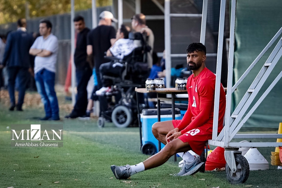 رضاییان: مردم و رسانه‌ها باید کنار تیم ملی باشند/ از نظر فوتبالی عقب نیستیم، امکانات کم است