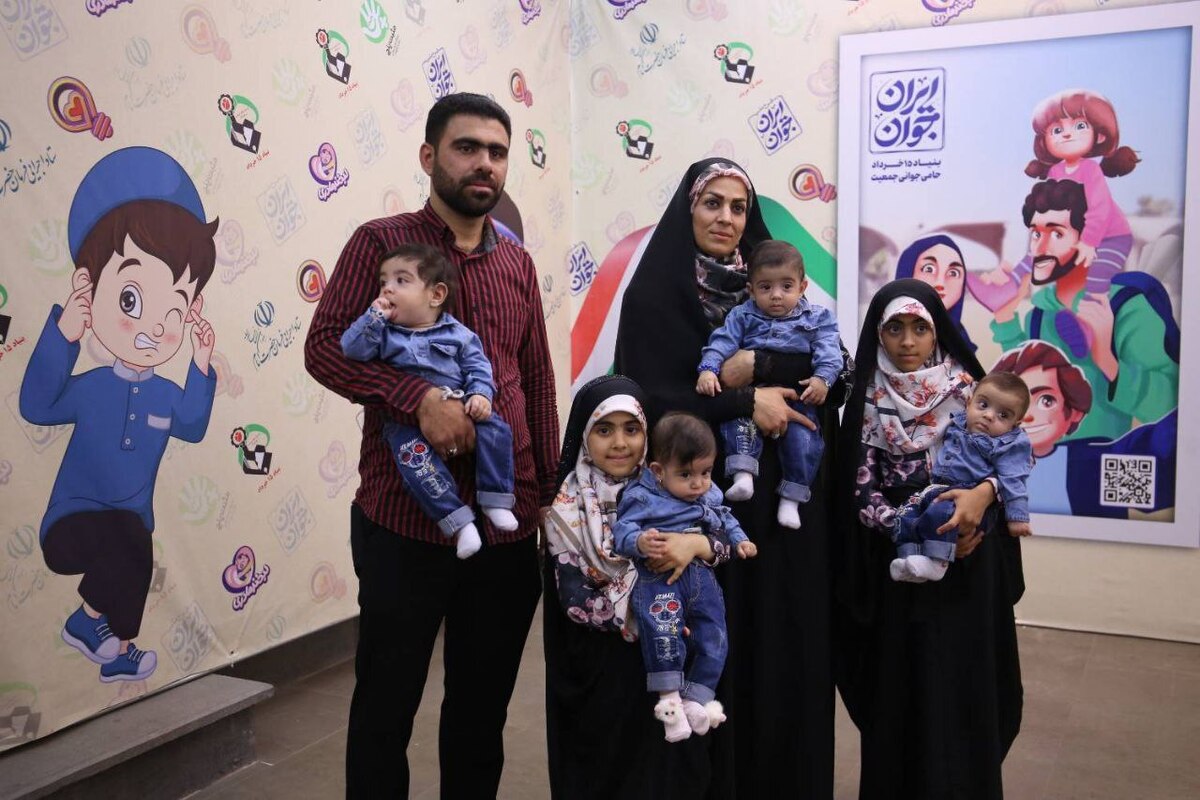 ۴۱۱ خانواده چندقلو‌ها زیر چتر حمایتی بنیاد ۱۵ خرداد