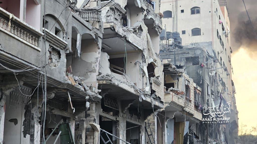 هلاکت هزار و ۲۰۰ صهیونیست/ مفقود شدن صدها نفر از ساکنان اراضی اشغالی/ ادامه بمباران مناطق مسکونی غزه/نزدیک به هزار فلسطینی به شهادت رسیدند