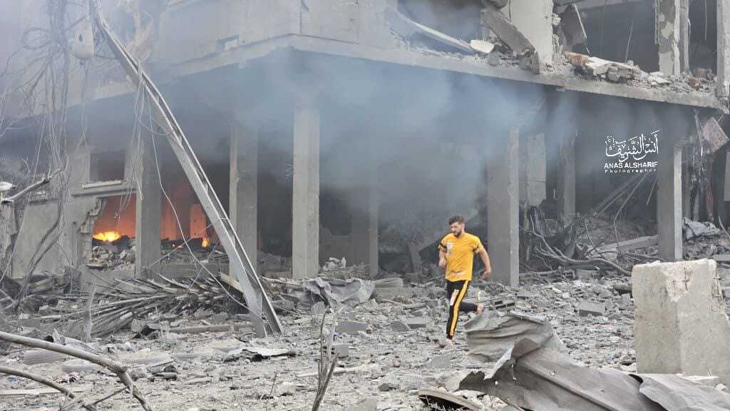 جنایت‌های جنگی رژیم صهیونیستی در نوار غزه؛ بمباران بیمارستان‌ها، مدارس و منازل مسکونی