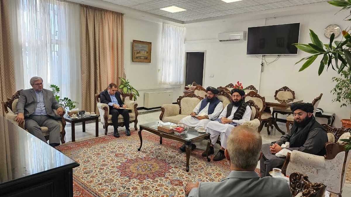 معاون کنسولی وزارت امور خارجه: افغانستان مانع تردد غیرقانونی اتباع این کشور به ایران شود