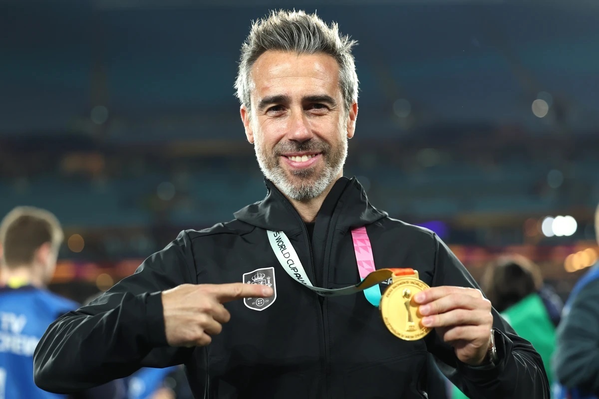 سرمربی تیم ملی فوتبال بانوان اسپانیا هدایت مراکش را پذیرفت