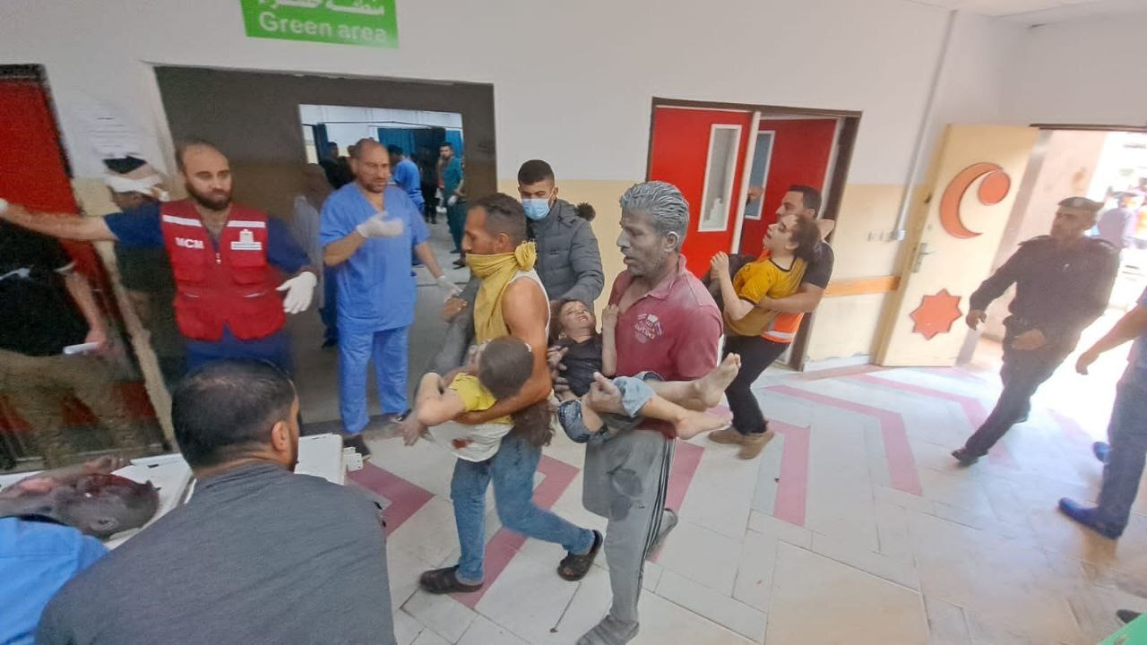 شمار شهدای غزه به ۲ هزار و ۲۱۵ نفر رسید/ هلاکت هزار و ۴۰۰ نظامی رژیم صهیونیستی/ ضرب‌الاجل ارتش اشغالگر برای تخلیه بیمارستان‎های غزه