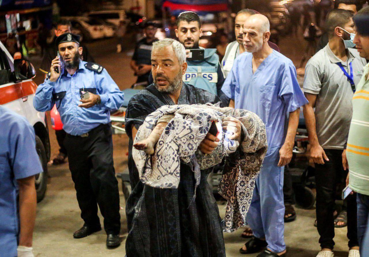 شمار شهدای فلسطینی به ۲ هزار و ۸۳۷ نفر افزایش یافت/ ادامه بمباران مناطق نوار غزه/ ورود فرمانده سنتکام به اراضی اشغالی شمار شهدای فلسطینی به ۲ هزار و ۸۳۷ نفر افزایش یافت/ ادامه بمباران مناطق نوار غزه/ ورود فرمانده سنتکام به اراضی اشغالی