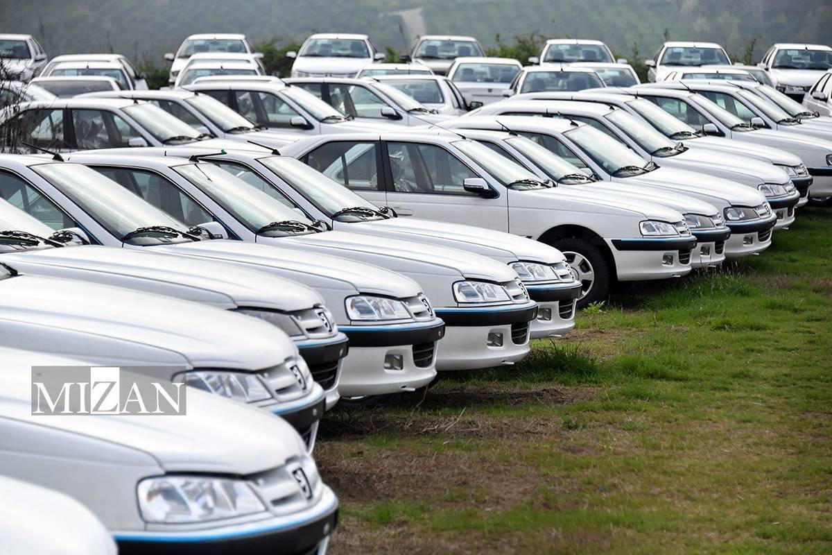 ایران‌خودرو خود اظهاری کند/ چند دستگاه خودرو پس از دستور مقام‌های قضایی تحویل مشتریان شده است؟