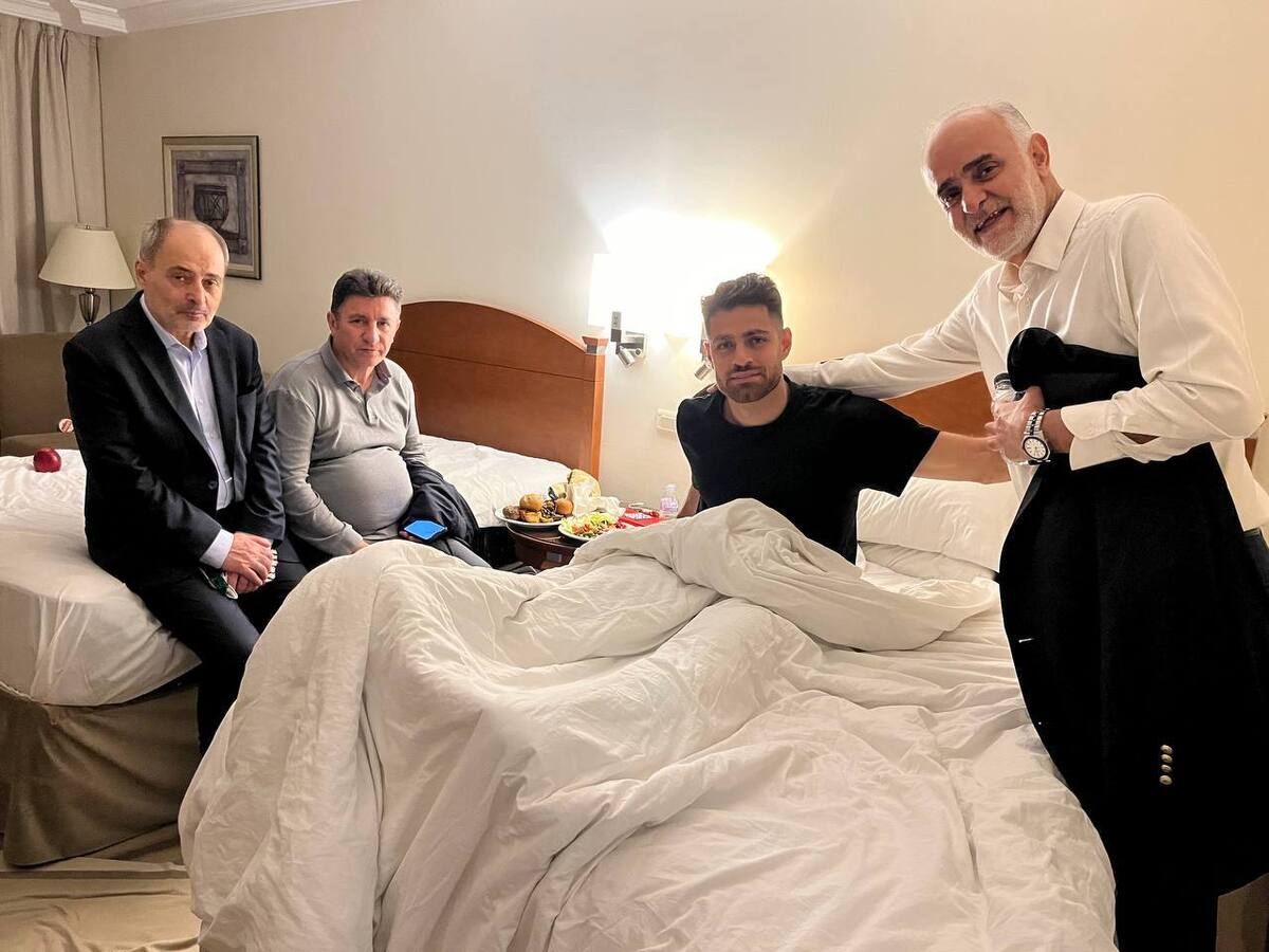 آرزوی سلامتی کادرفنی و بازیکنان تیم ملی برای پورعلی‌گنجی + عکس