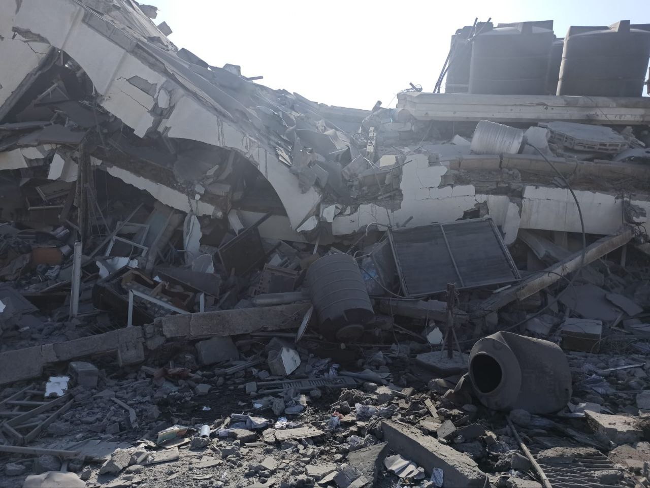 مانع‌تراشی آمریکا در بازگشایی گذرگاه رفح/ افزایش تلفات رژیم صهیونیستی به رقم هزار و ۴۰۰ نفر/ هشدار گزارشگر سازمان ملل درباره نسل‌کشی در نوار غزه