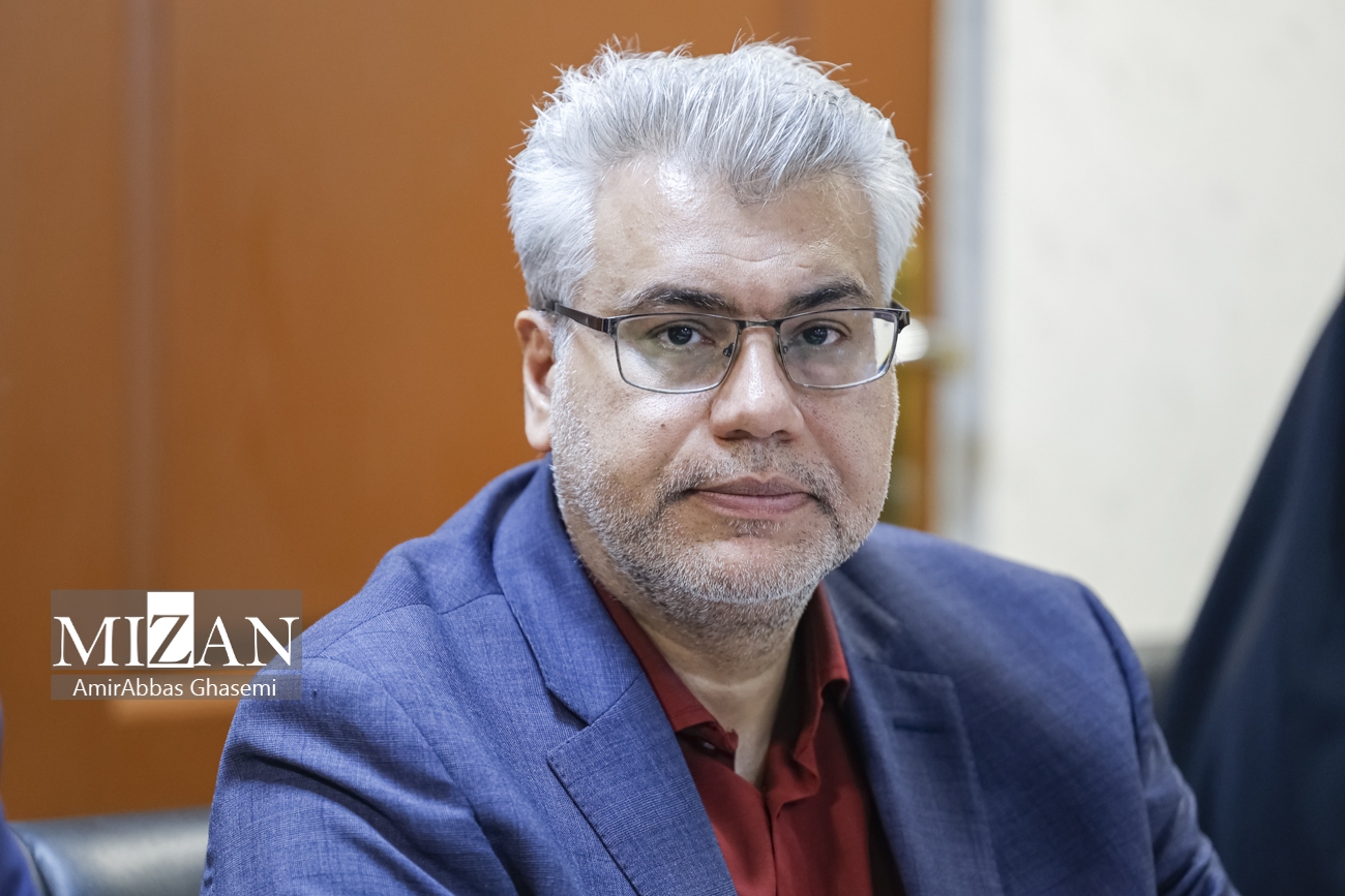 نشست تخصصی بررسی قانون حمایت از کودکان در ایران نشست تخصصی بررسی قانون حمایت از کودکان در ایران