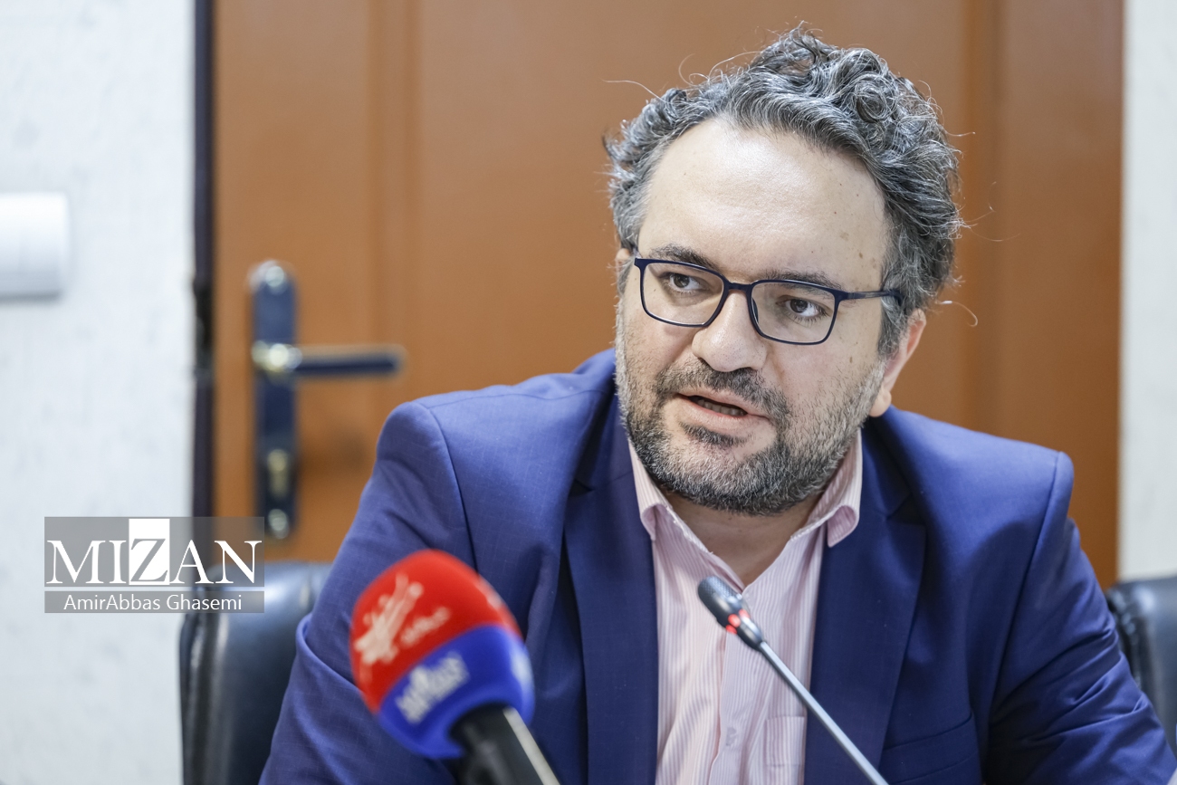 نشست تخصصی بررسی قانون حمایت از کودکان در ایران نشست تخصصی بررسی قانون حمایت از کودکان در ایران