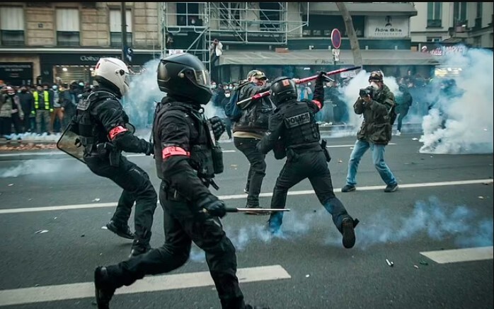 انتشار ویدئویی از خشونت مهارناپذیر مسلح‌ترین پلیس اروپا