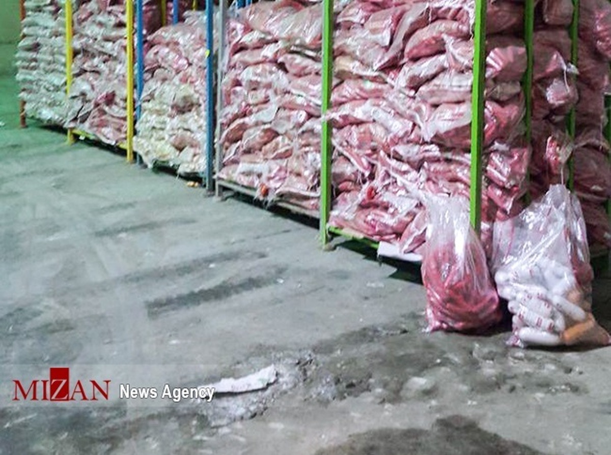 یک کارخانه تولید سوسیس در تاکستان با دستور قضایی پلمب شد