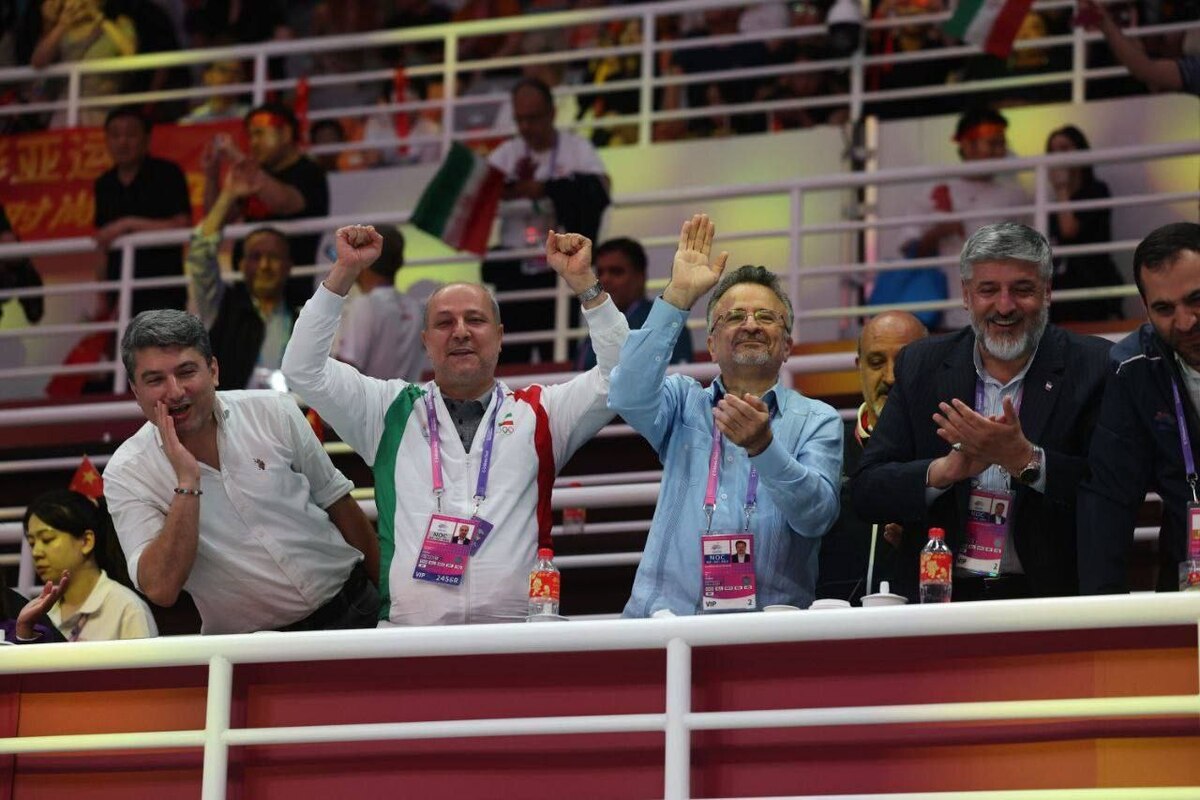 داورزنی: همچنان به دنبال تحقق آرمان‌های المپیکی والیبال هستیم/ قهرمانی در بازی‌های آسیایی نگاه مردم را مثبت کرد