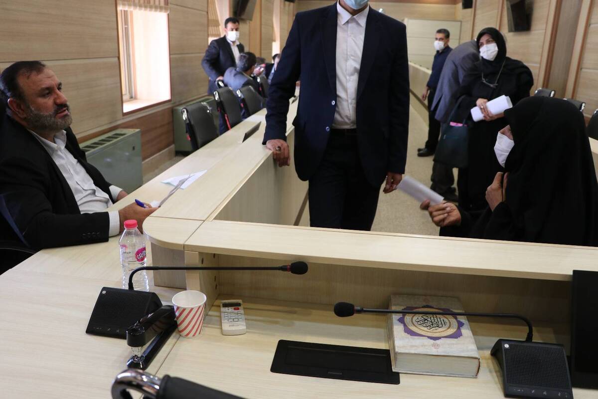 دادستان تهران به مشکلات ۱۴۲ نفر از شهروندان رسیدگی کرد دادستان تهران به مشکلات ۱۴۲ نفر از شهروندان رسیدگی کرد