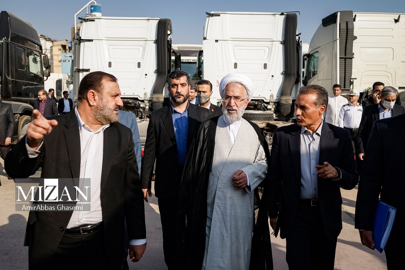  مهلت ۲ هفته‌ای دادستان کل کشور برای انجام فرایند ترخیص ۴ هزار و ۲۶۴ کشنده از گمرکات/ دادستان تهران: بر روند ترخیص کشنده‌ها تا پایان کار با جدیت نظارت می‌کنیم