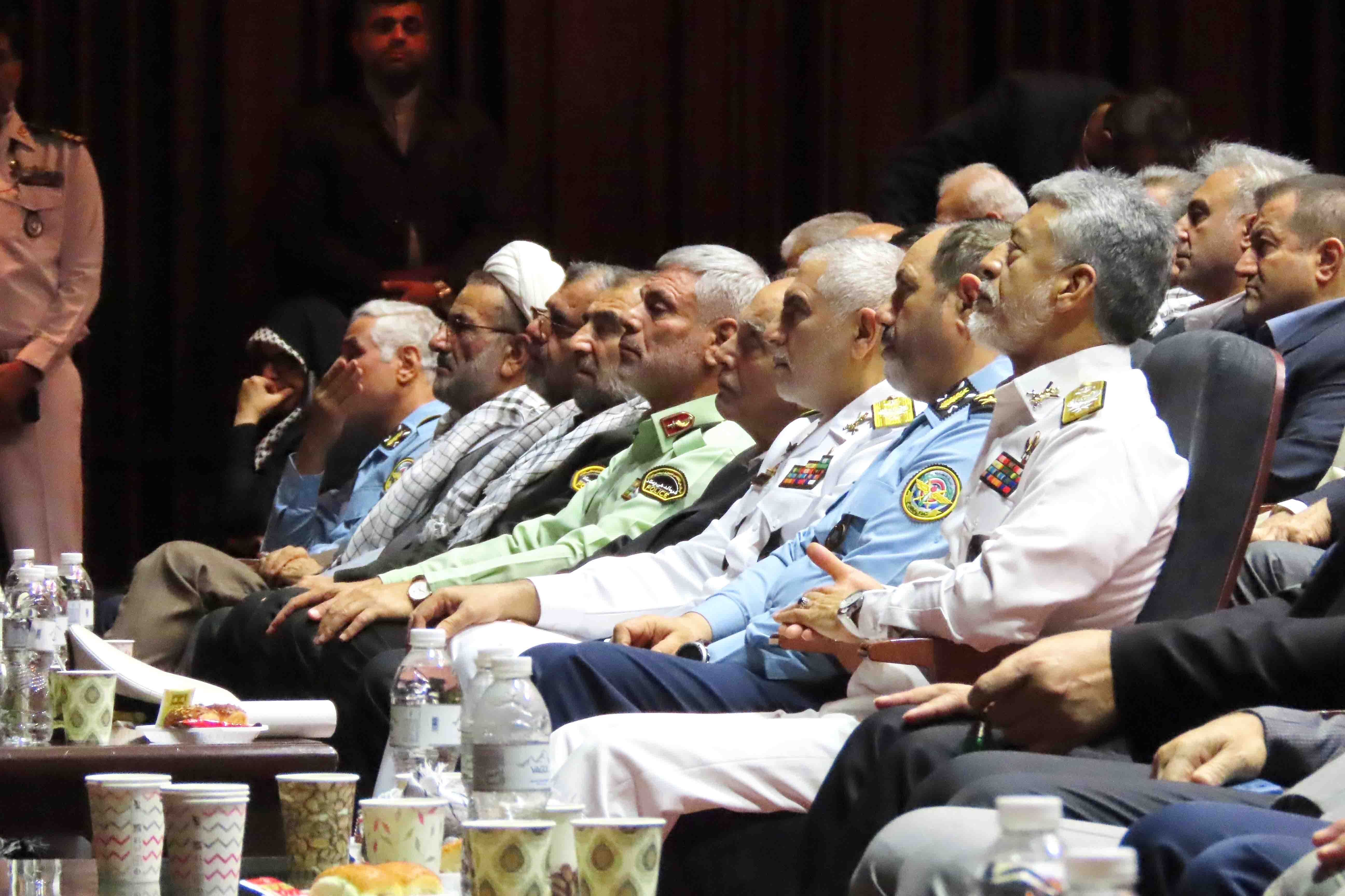 برگزاری اولین همایش تجلیل از پیشکسوتان ورزش هشت سال دفاع مقدس برگزاری اولین همایش تجلیل از پیشکسوتان ورزش هشت سال دفاع مقدس