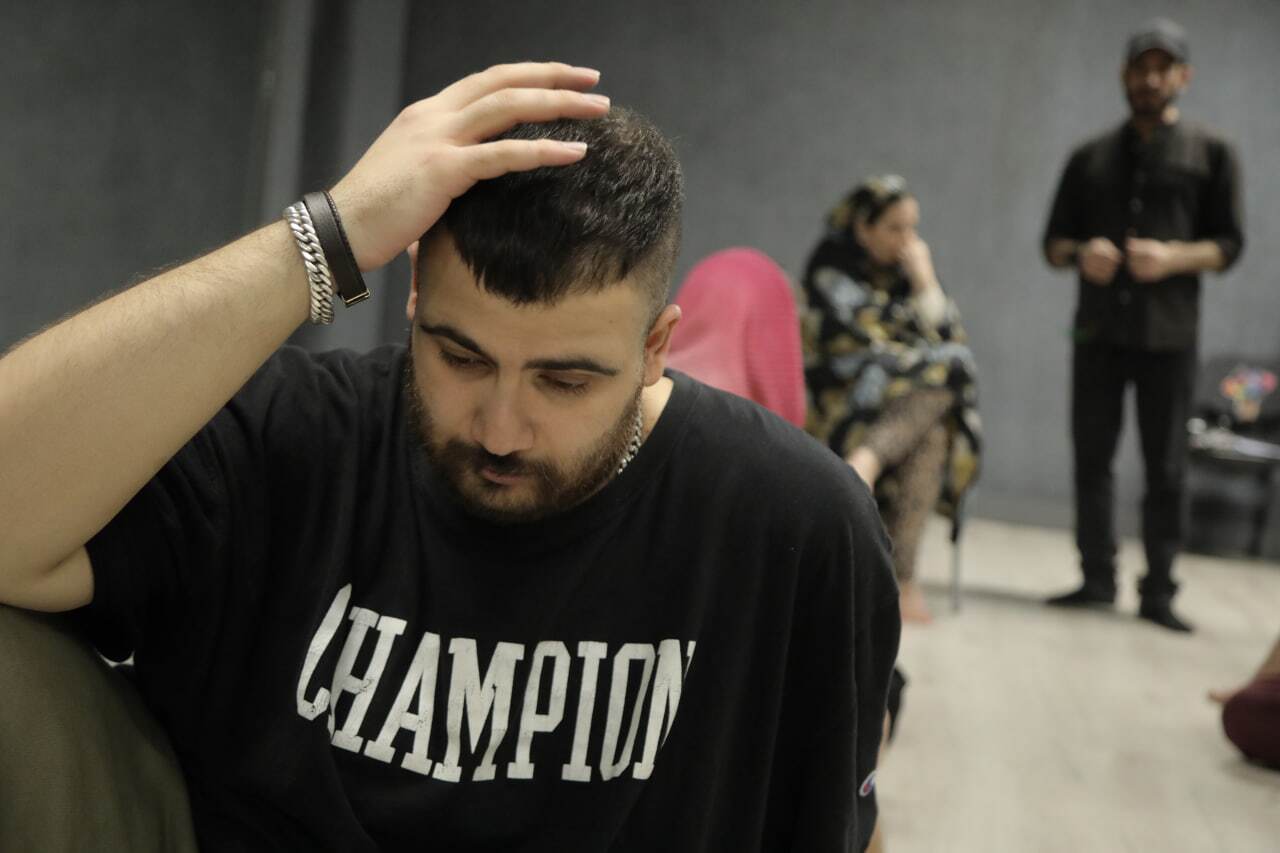 پدیده‌های «عصرجدید» و «خندوانه» در تئاتر کمدی «هوندا آدیداس ۲»/ بلیت‌فروشی آغاز شد