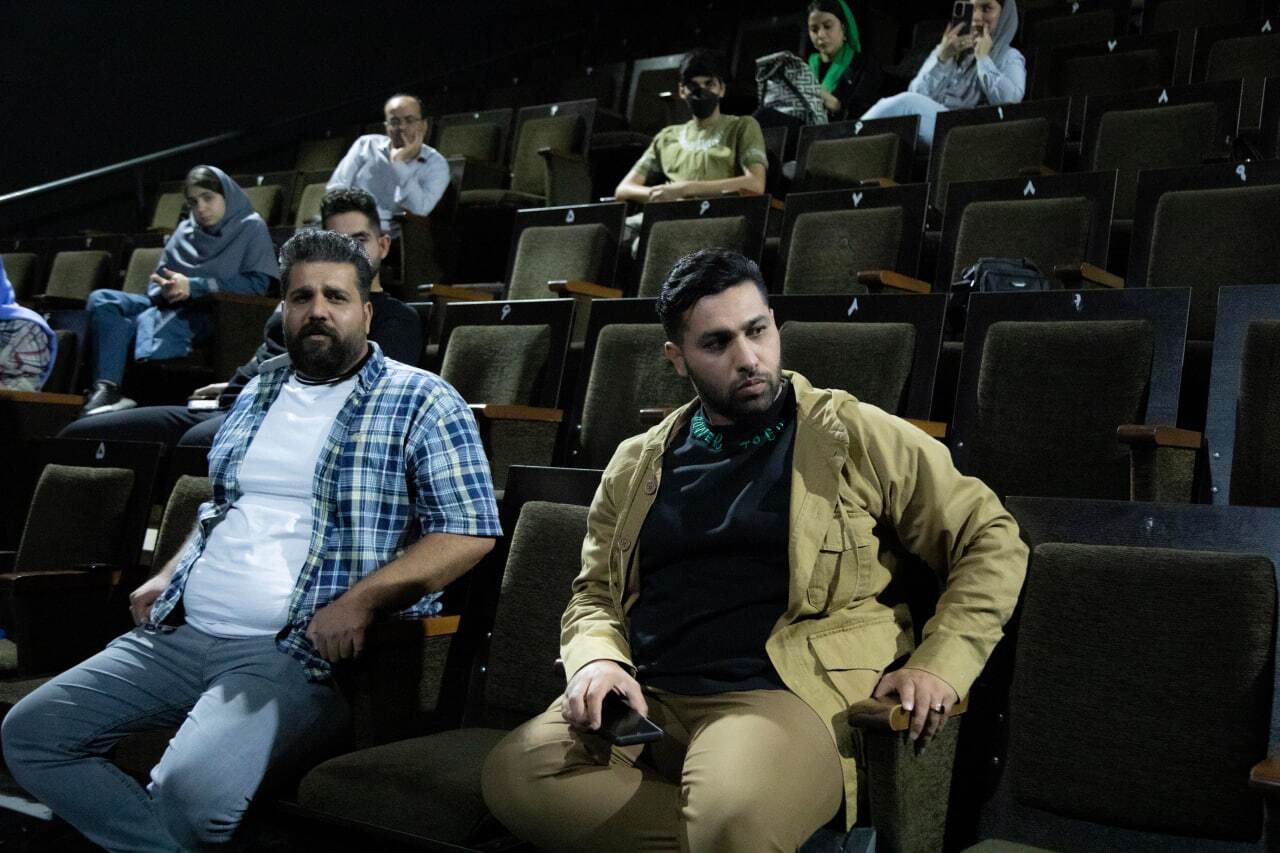 پدیده‌های «عصرجدید» و «خندوانه» در تئاتر کمدی «هوندا آدیداس ۲»/ بلیت‌فروشی آغاز شد