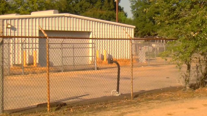 شکنجه‌گاه مخفی پلیس آمریکا؛ شکنجه هزار نفر در «غار شجاع» از ابتداس ۲۰۲۳