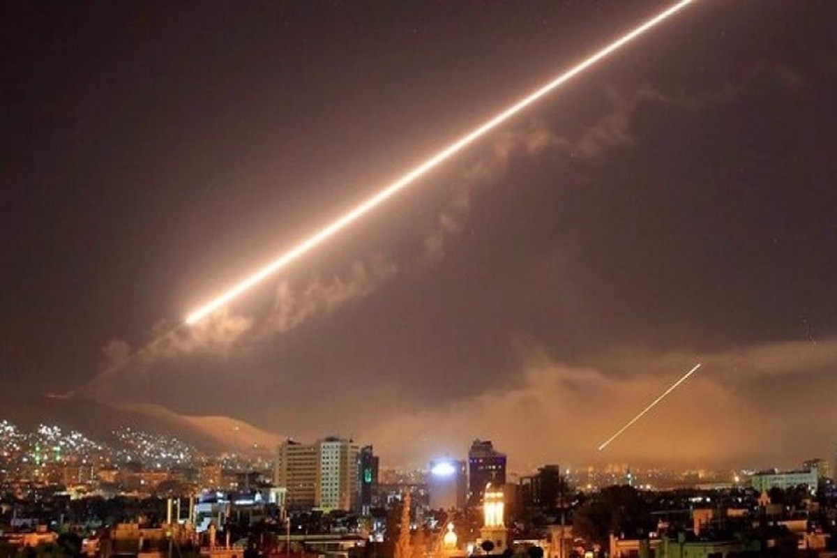 مقابله پدافند سوریه با تجاوز هوایی رژیم صهیونیستی
