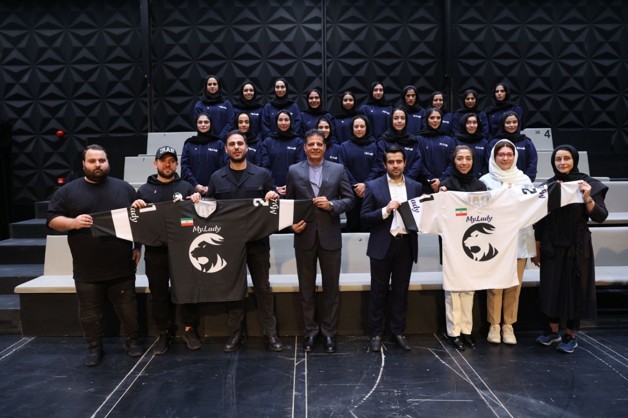 در نشست خبری تیم ملی هاکی روی یخ بانوان چه گذشت؟ در نشست خبری تیم ملی هاکی روی یخ بانوان چه گذشت؟