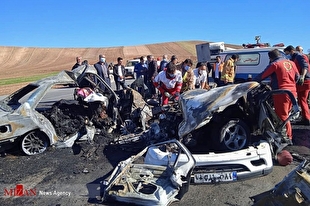 اینفوگرافیک | آمار تلفات جاده‌ای در نیمه نخست سال ۱۴۰۲