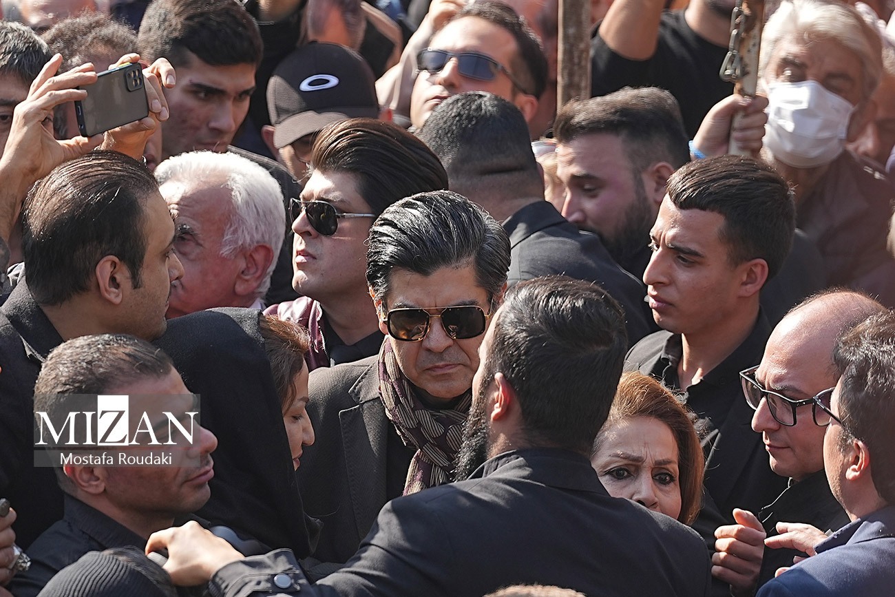 هنرمندان و دوستداران موسیقی گلپا را تا خانه ابدی بدرقه کردند/ ارادت اکبر گلپا به مولا علی(ع)