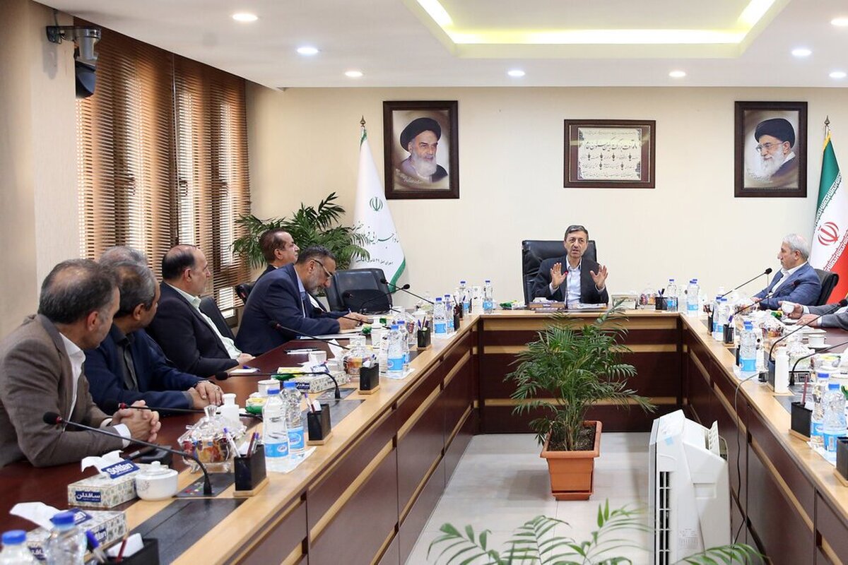 پیگیری رئیس ستاد اجرایی فرمان امام برای رفع مشکلات کارمندان و بازنشستگان مخابرات